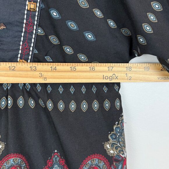 Art And Soul Top Women Small Black Red Paisley Split Neck Long Sleeve Tunic Boho - Picture 6 of 7